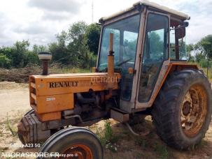 Tracteur agricole Renault