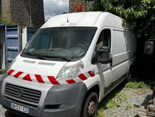 Fourgon avec parois et toit rigide nc