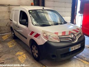 Fourgon avec parois et toit rigide nc