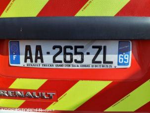 Fourgon avec parois et toit rigide nc