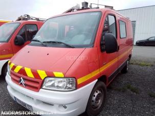 Fourgon avec parois et toit rigide nc