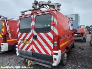 Fourgon avec parois et toit rigide nc