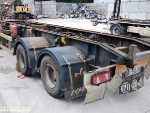 Fourgon bâché avec parois rigides nc