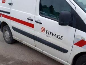 Fourgon avec parois et toit rigide nc