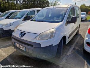 Fourgon avec parois et toit rigide nc
