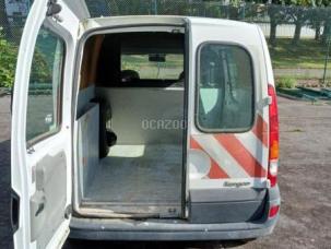 Fourgon avec parois et toit rigide Renault Kangoo