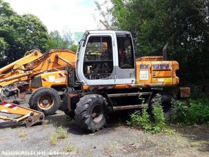 Pelle Fiat-Hitachi EX135W