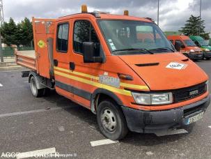 Benne basculante de chantier et de TP Iveco 35C12
