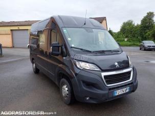 Fourgon avec parois et toit rigide Peugeot Boxer