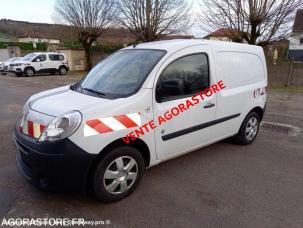 Fourgon avec parois et toit rigide Renault Kangoo