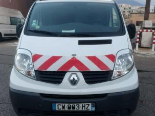 Fourgon avec parois et toit rigide Renault Trafic