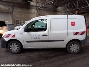 Fourgon avec parois et toit rigide Renault Kangoo