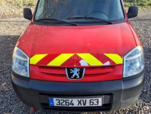 Fourgon avec parois et toit rigide Peugeot Partner