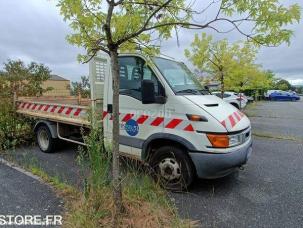 Benne basculante de chantier et de TP Iveco 35C13