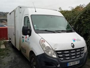 Fourgon avec parois et toit rigide Renault Master