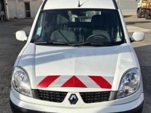 Fourgon avec parois et toit rigide Renault Kangoo