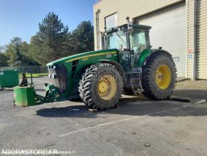 Tracteur agricole John Deere 8330