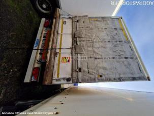 Fourgon avec parois et toit rigide Asca