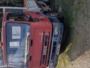Benne basculante de chantier et de TP Iveco 80E18