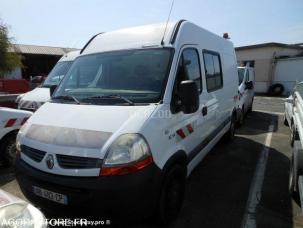Fourgon avec parois et toit rigide Renault Master