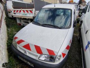 Fourgon avec parois et toit rigide Citroën Berlingo