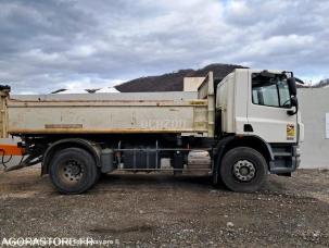 Benne basculante de chantier et de TP DAF CF75