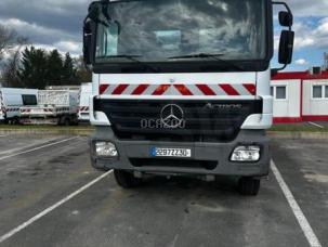 Benne basculante de chantier et de TP Mercedes ACTROS 3236