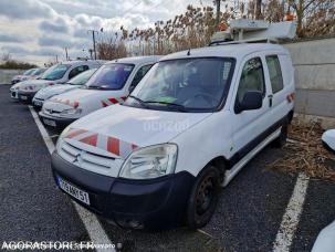 Fourgon avec parois et toit rigide Citroën Berlingo