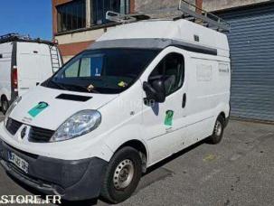 Fourgon avec parois et toit rigide Renault Trafic