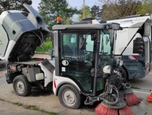 Voirie Kärcher MC130