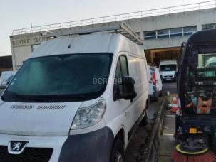 Fourgon avec parois et toit rigide Peugeot Boxer