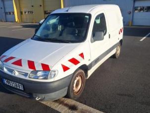 Fourgon avec parois et toit rigide Citroën Berlingo