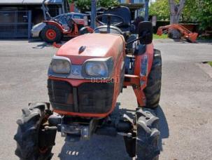 Tracteur agricole Kubota B3030