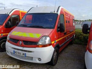 Fourgon avec parois et toit rigide Renault Master