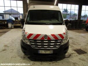 Fourgon avec parois et toit rigide Renault Master