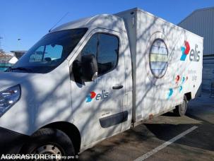 Fourgon avec parois et toit rigide Renault Master