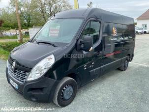 Fourgon avec parois et toit rigide Renault Master