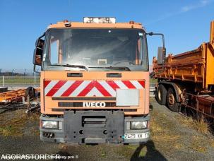 Fourgon avec parois et toit rigide Iveco 120E18