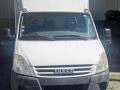 Fourgon avec parois et toit rigide Iveco 35C18