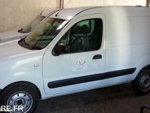 Fourgon avec parois et toit rigide Renault Kangoo