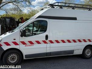 Fourgon avec parois et toit rigide Renault TR