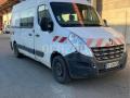 Fourgon avec parois et toit rigide Renault Master