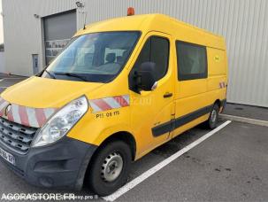 Fourgon avec parois et toit rigide Renault Master