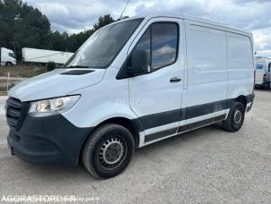 Fourgon avec parois et toit rigide Mercedes Sprinter