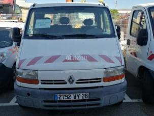 Carrosserie à parois latérales souples coulissantes (PLSC) Renault Master