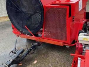 Fourgon bâché avec parois rigides nc