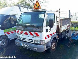 Benne basculante de chantier et de TP Nissan Cabstar