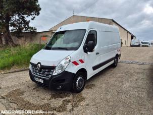 Fourgon avec parois et toit rigide Renault Master