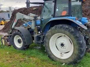 Tracteur agricole New Holland TM120