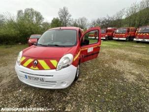 Fourgon avec parois et toit rigide Renault Kangoo